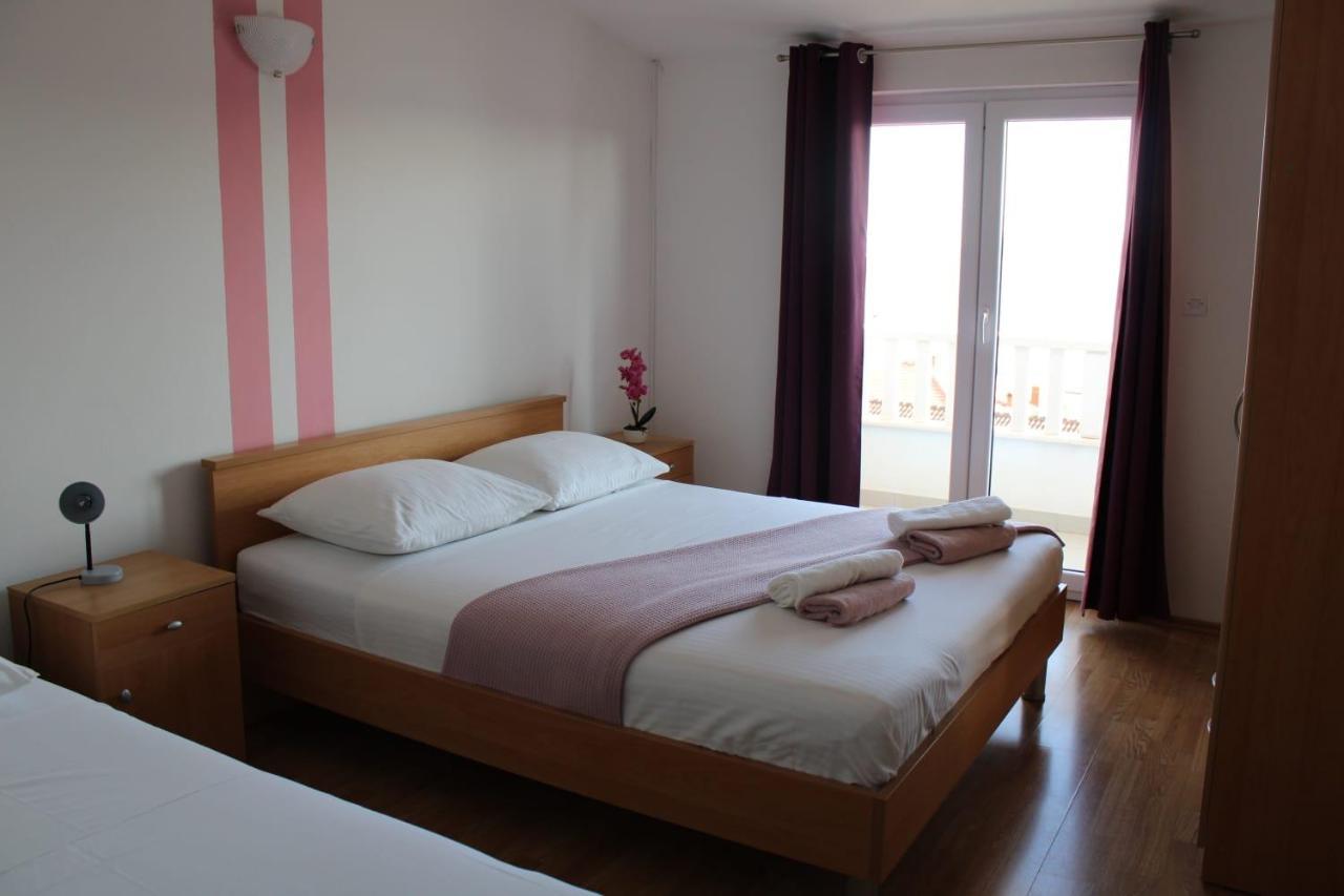 Apartments Renata Donji Seget Dış mekan fotoğraf