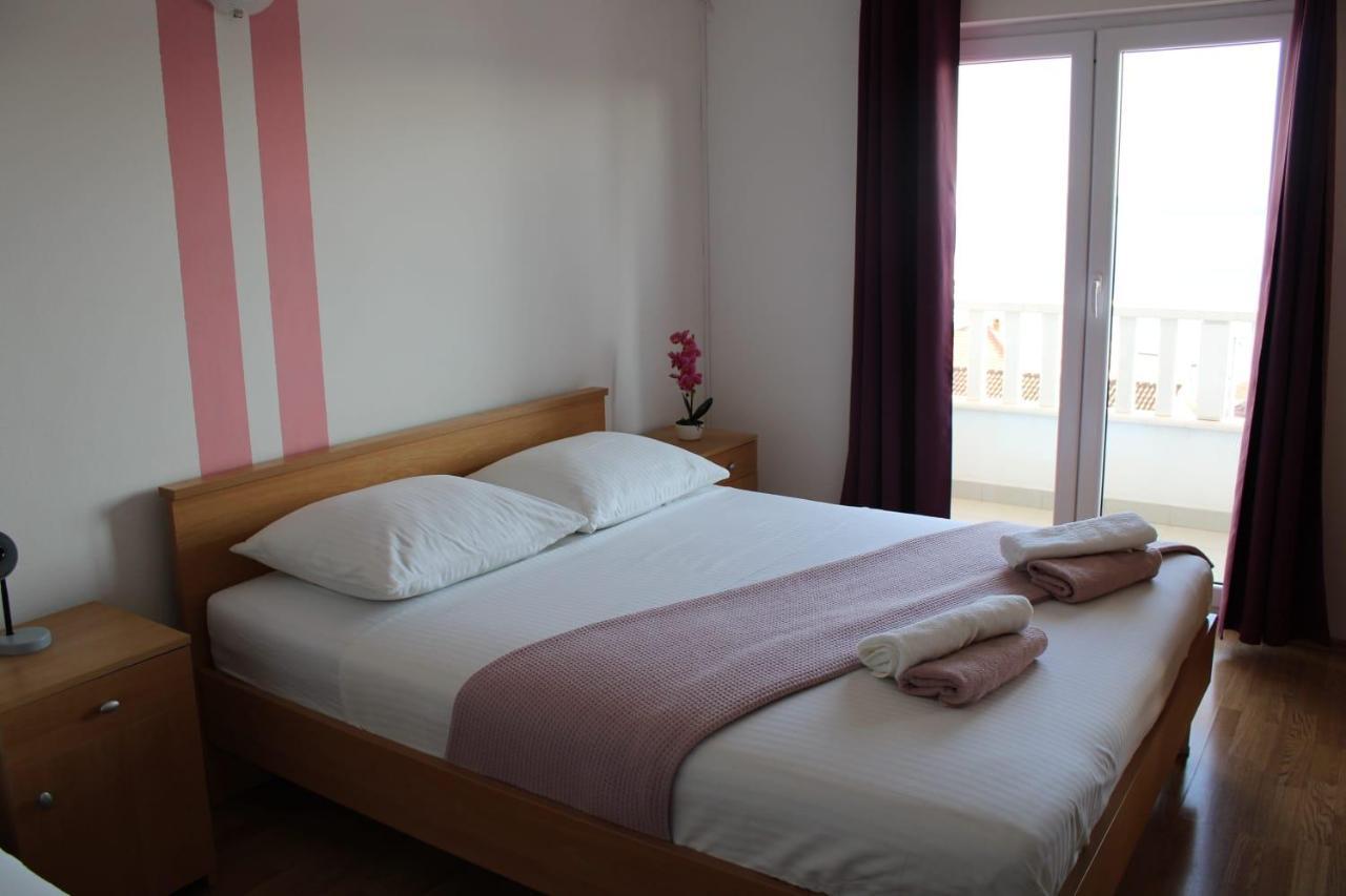 Apartments Renata Donji Seget Dış mekan fotoğraf