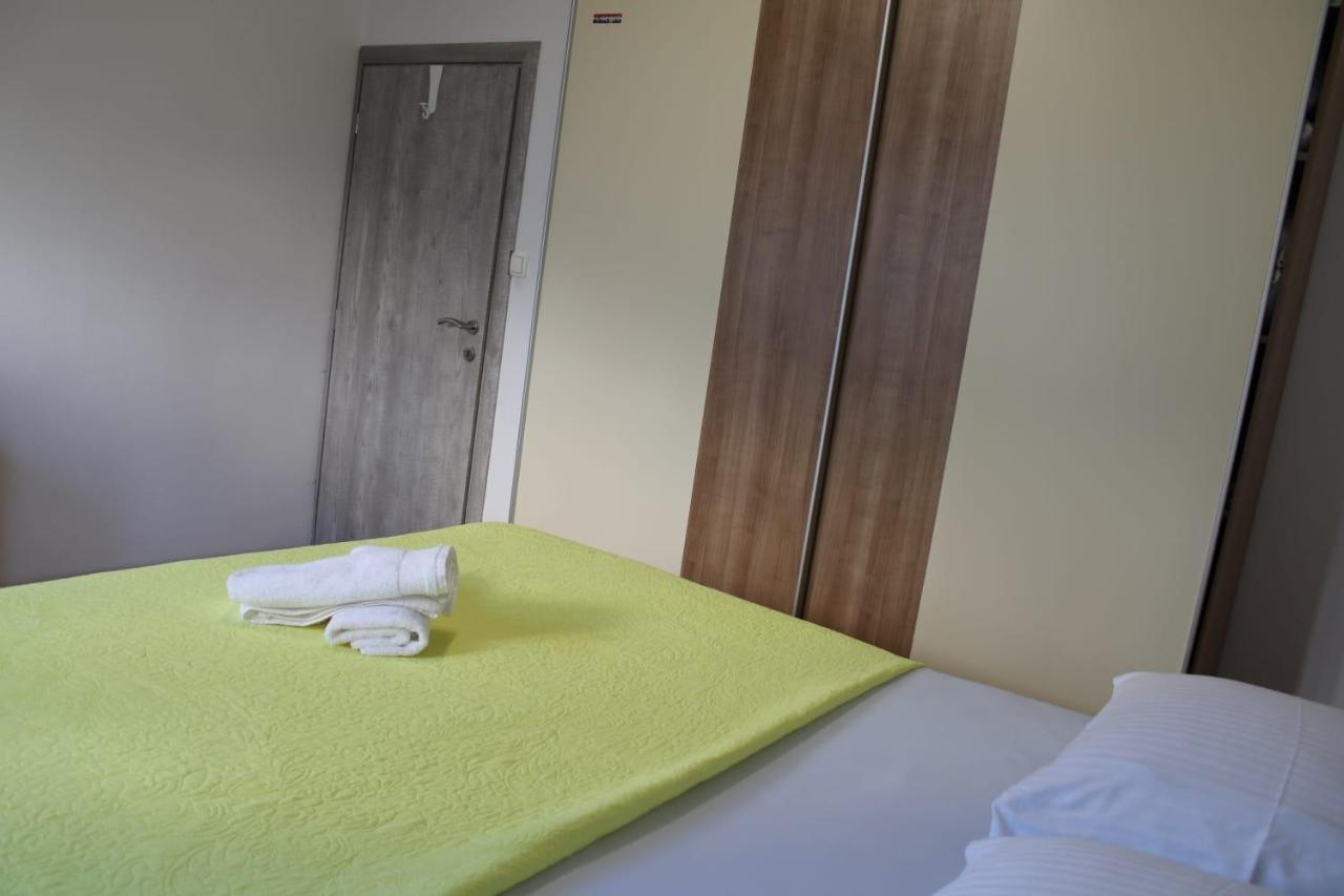 Apartments Renata Donji Seget Dış mekan fotoğraf